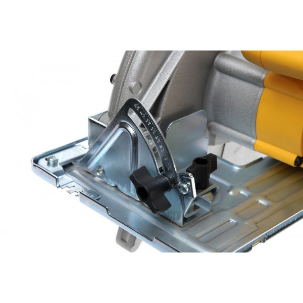Дисковая пила DeWalt D23700