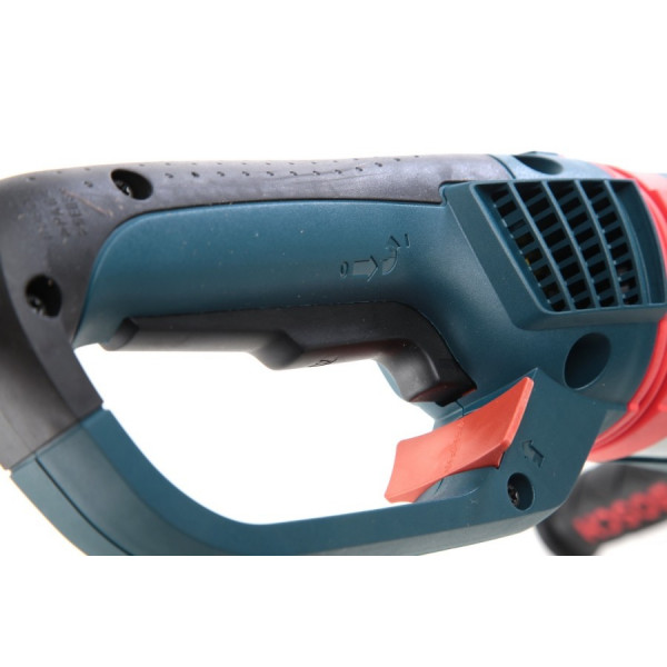 Угловая шлифмашинка Bosch GWS 26-230 LVI (0601895F04)