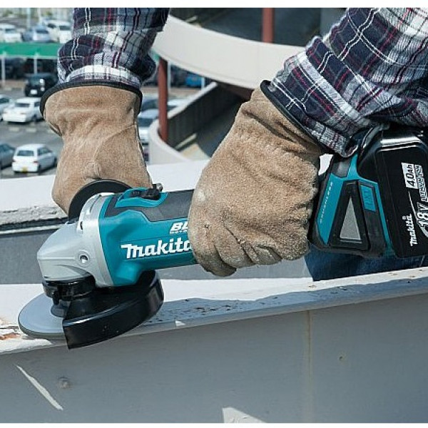 Угловая шлифмашинка Makita DGA504RFE