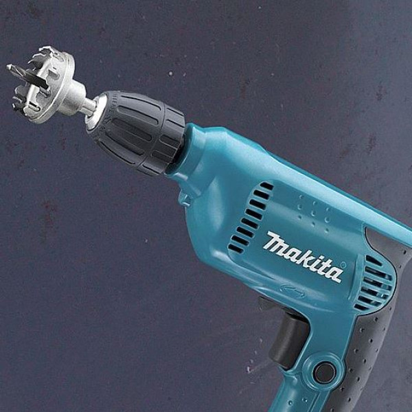 Дрель Makita 6413