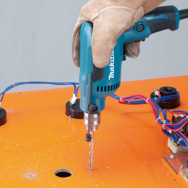 Дрель Makita DP2010