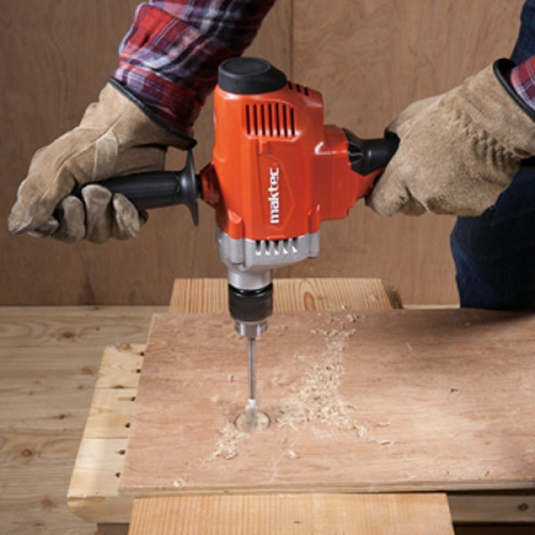 Дрель Makita M6201