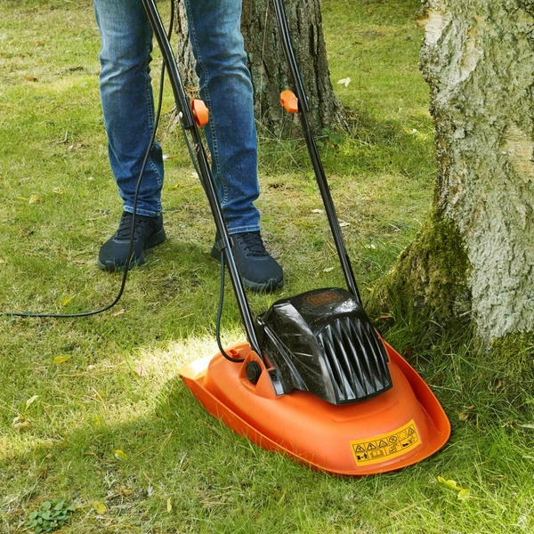 Газонокосарка Black&Decker BEMWH551