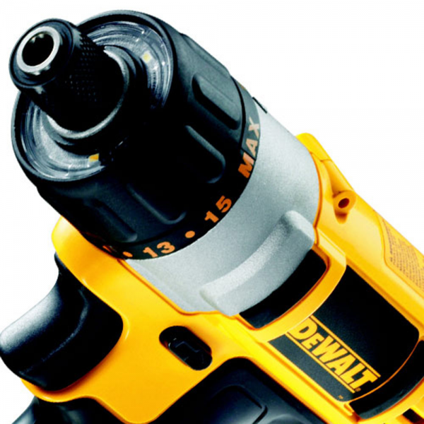Шуруповерт Makita DeWalt DCF610D2