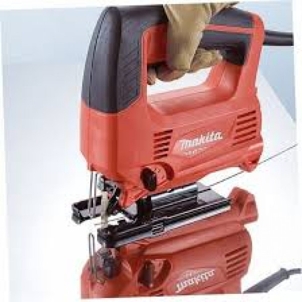 Лобзик Makita M4301