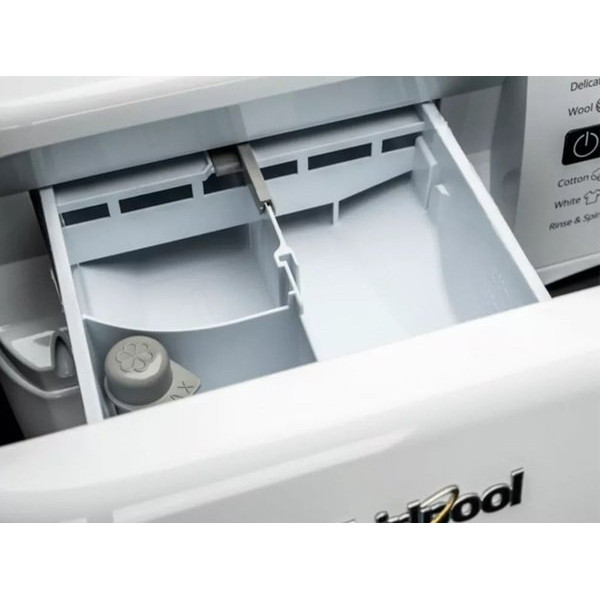 Пральна машина Whirlpool FWDG86148BEU